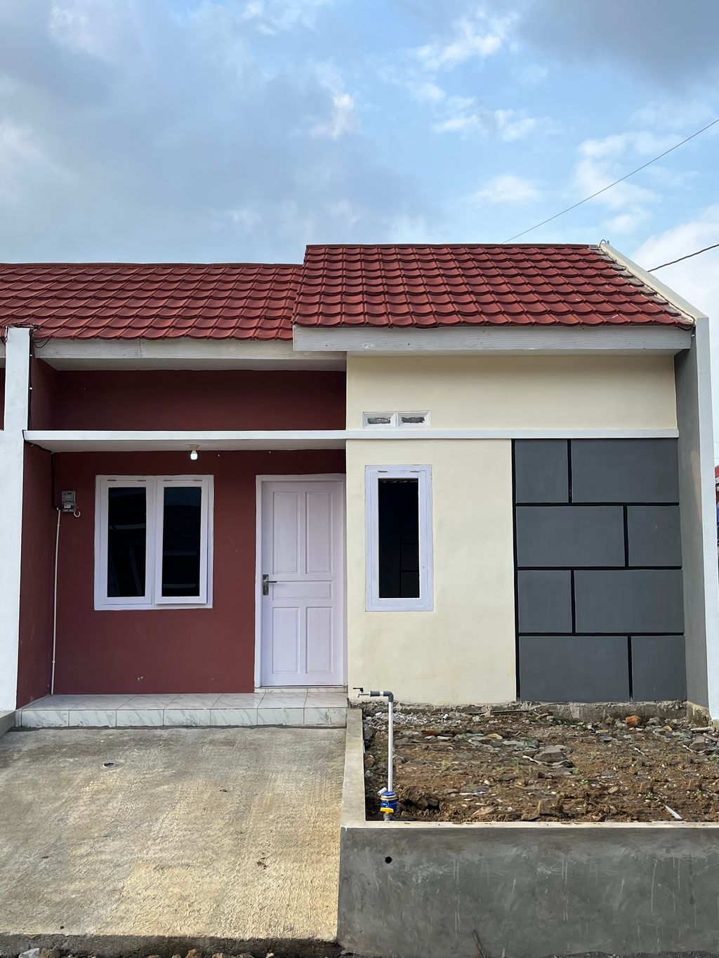 foto tampak rumah tipe 27/60 perumahan Bumi Mataram Residence 1