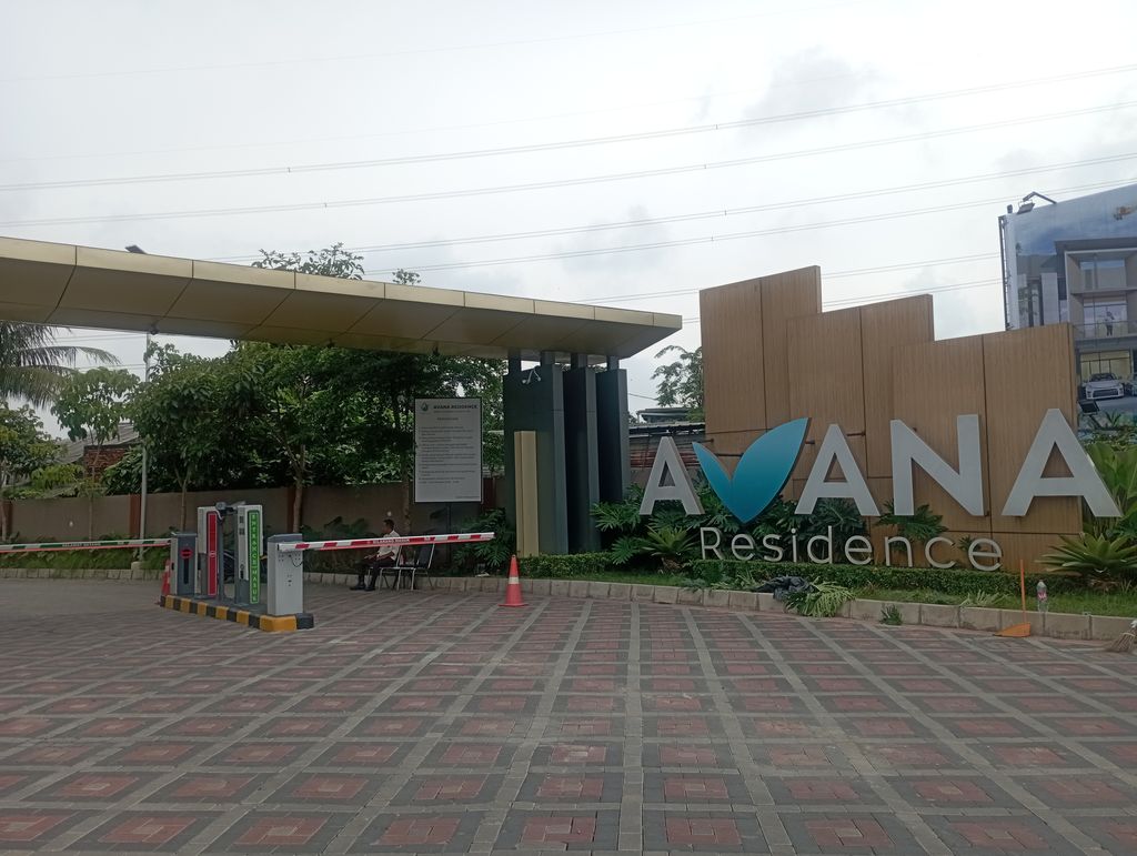 foto gerbang perumahan Avana Residence