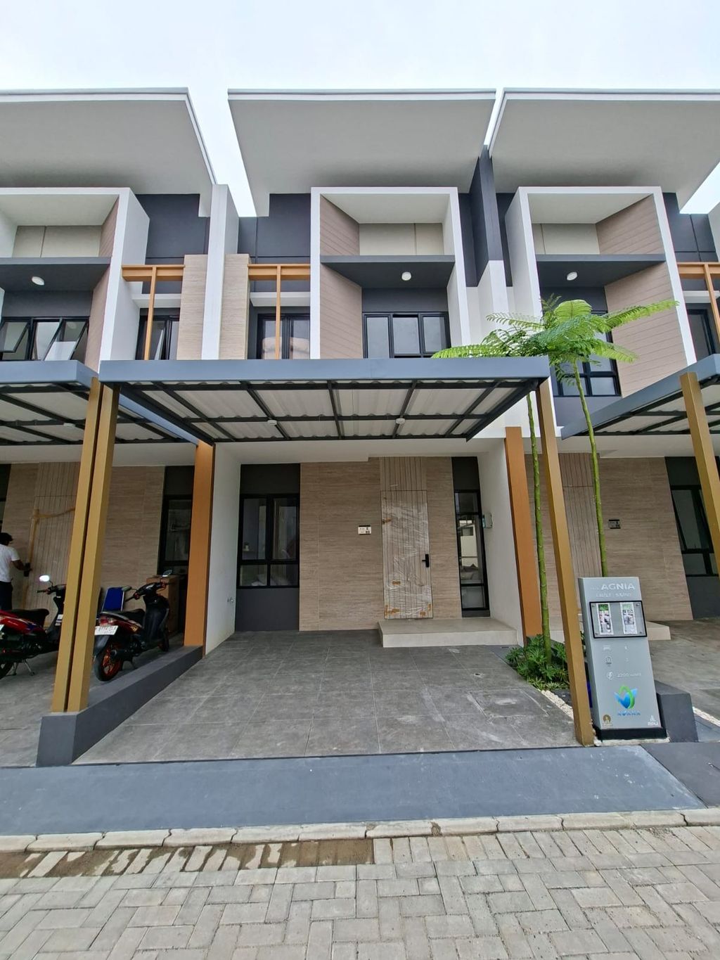 foto tampak rumah tipe AGNIA NON STD 2 perumahan Avana Residence
