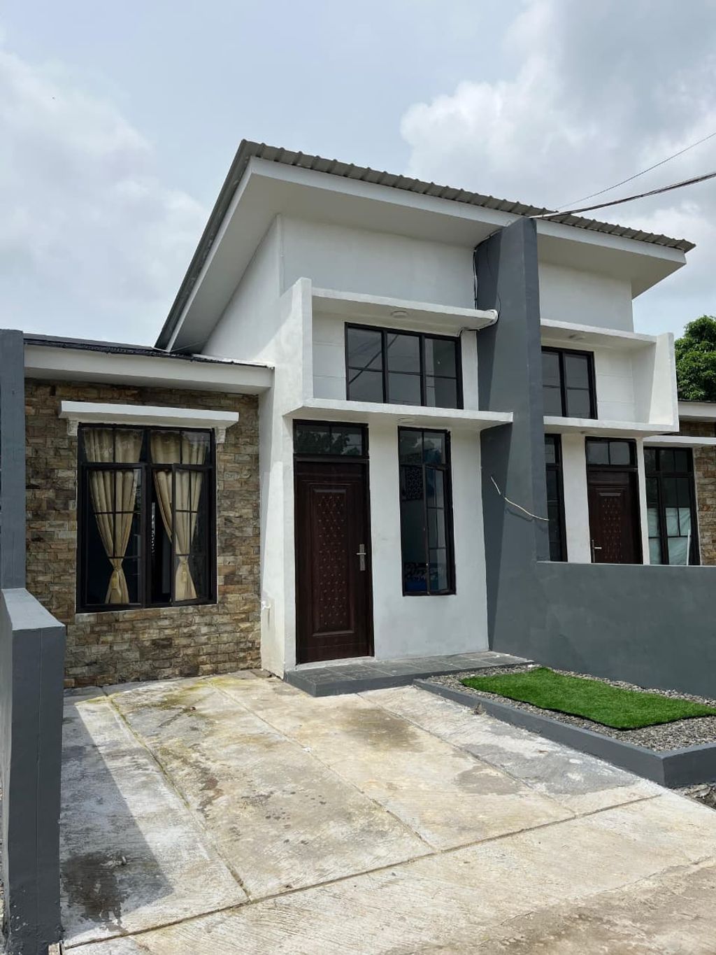 foto tampak rumah tipe 40/100 perumahan PESONA SERNIA RESIDENCE