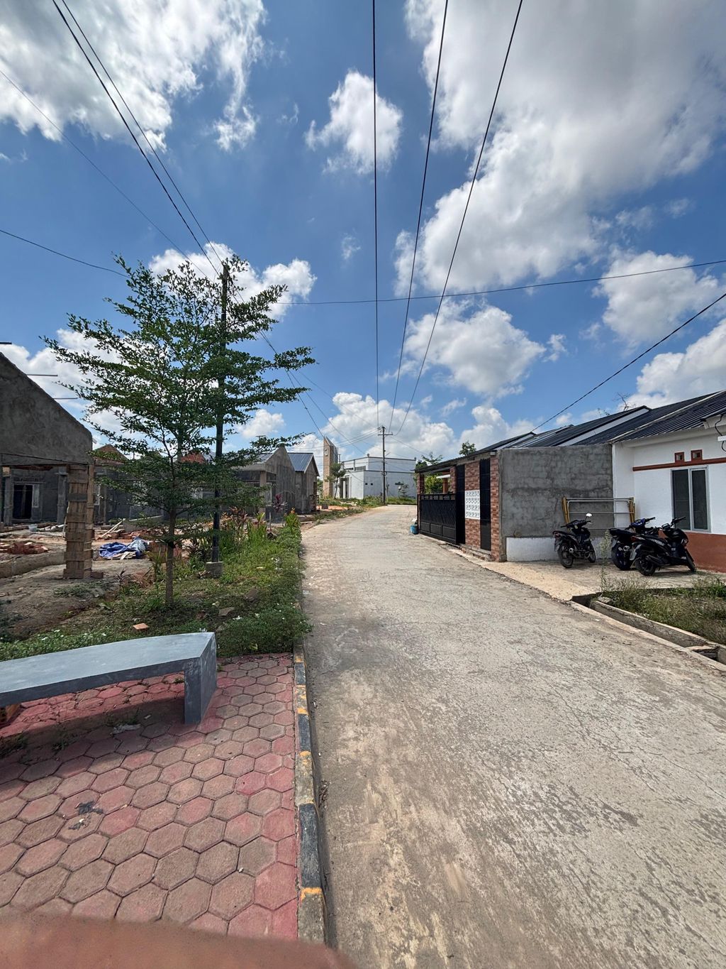 foto posisi tengah perumahan MADANI REGENCY 4