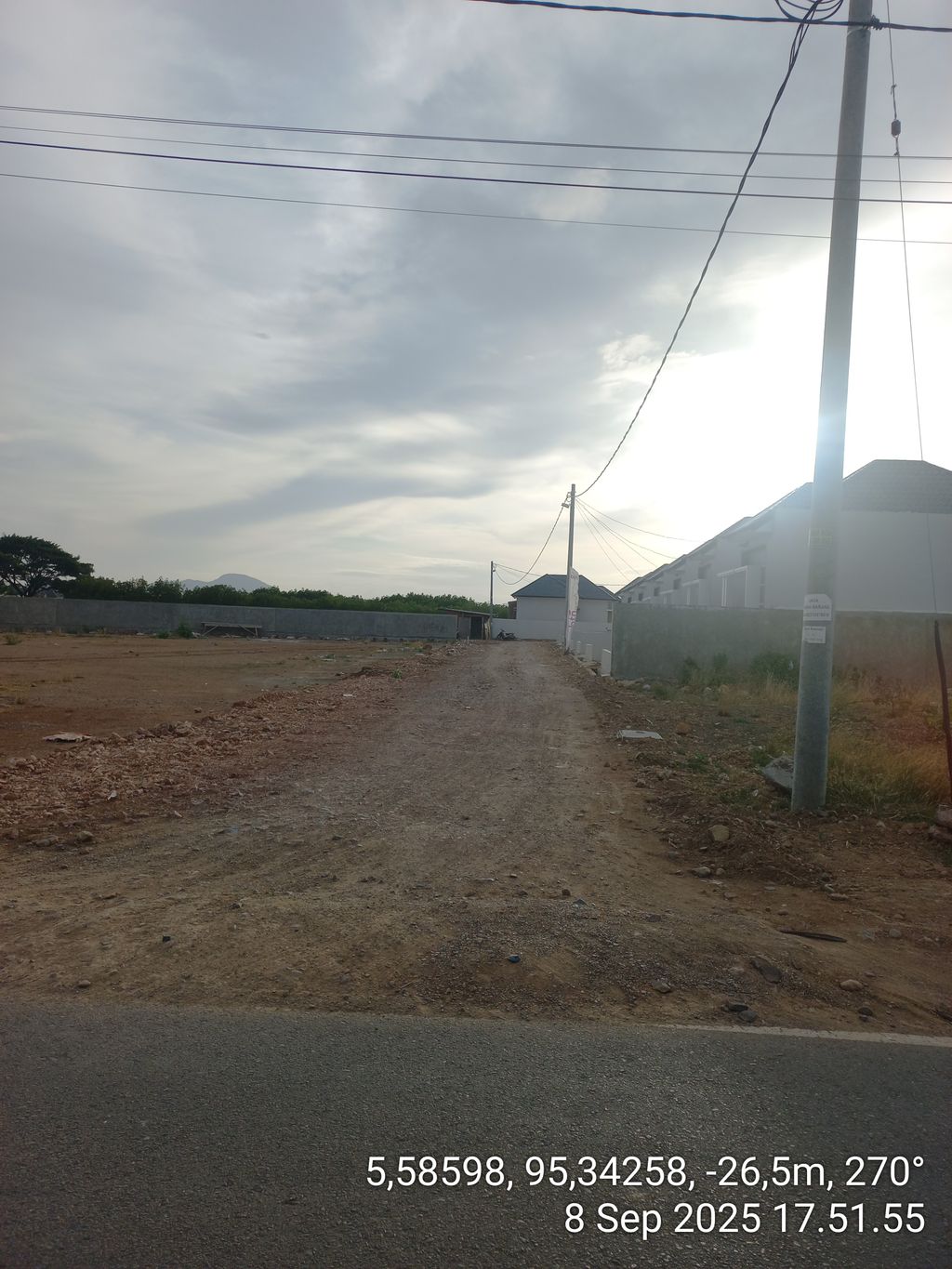 foto gerbang perumahan Medina Tibang 77