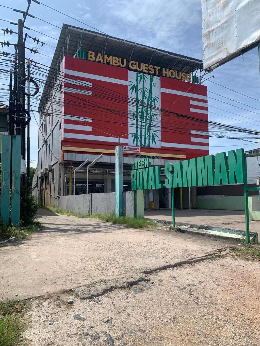 foto gerbang perumahan GREEN ROYAL SAMMAN