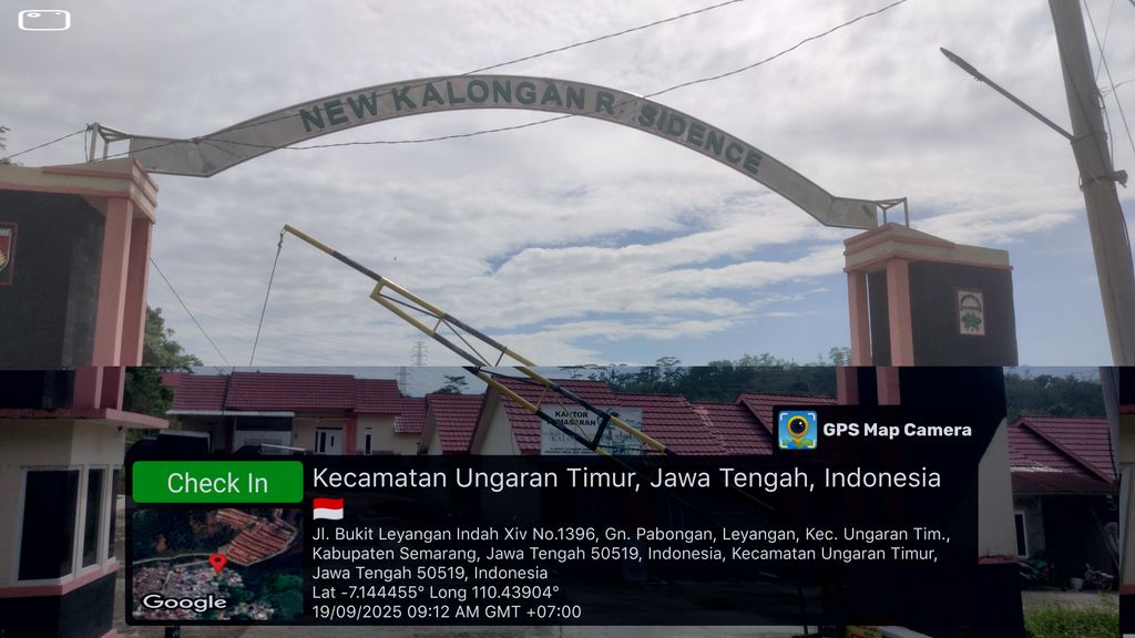 foto gerbang perumahan Perumahan Kartika Kalongan Residence 2