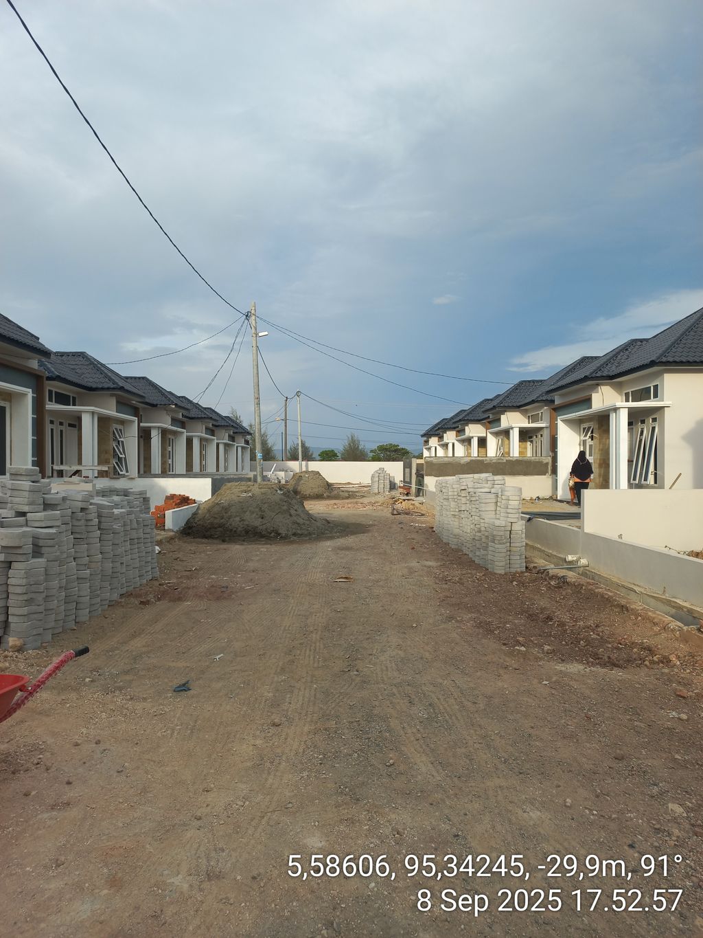 foto posisi tengah perumahan Medina Tibang 77