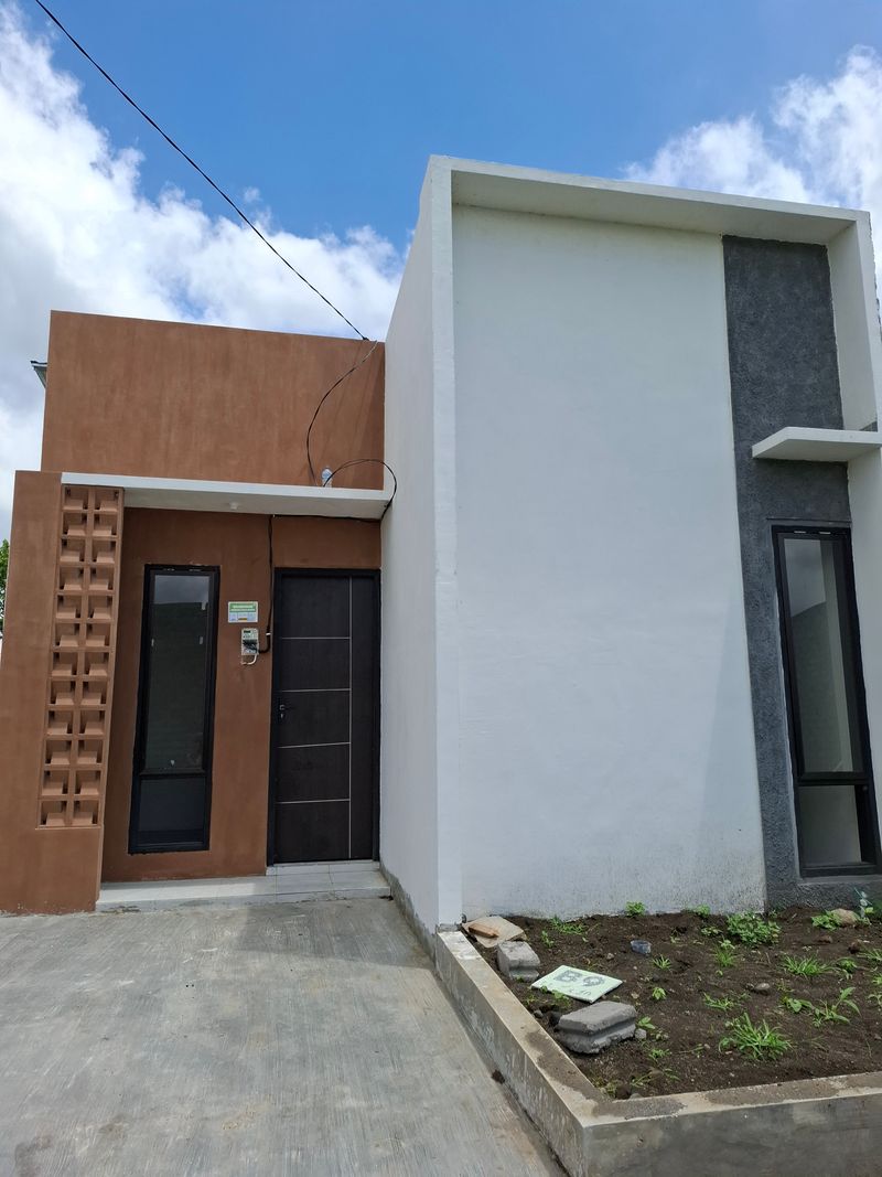 foto contoh rumah perumahan PERUMAHAN PLATARAN VIEW
