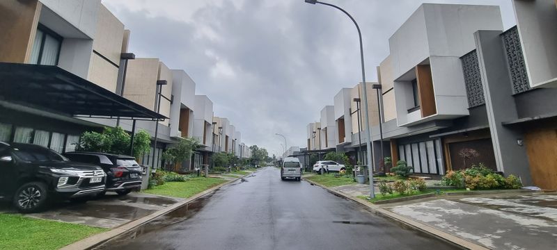 foto posisi tengah perumahan CLUSTER ELDORA, SUVARNA SUTERA