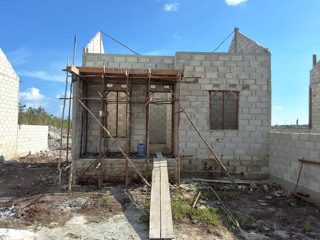 foto contoh rumah perumahan Grand sanur griya Tama IV