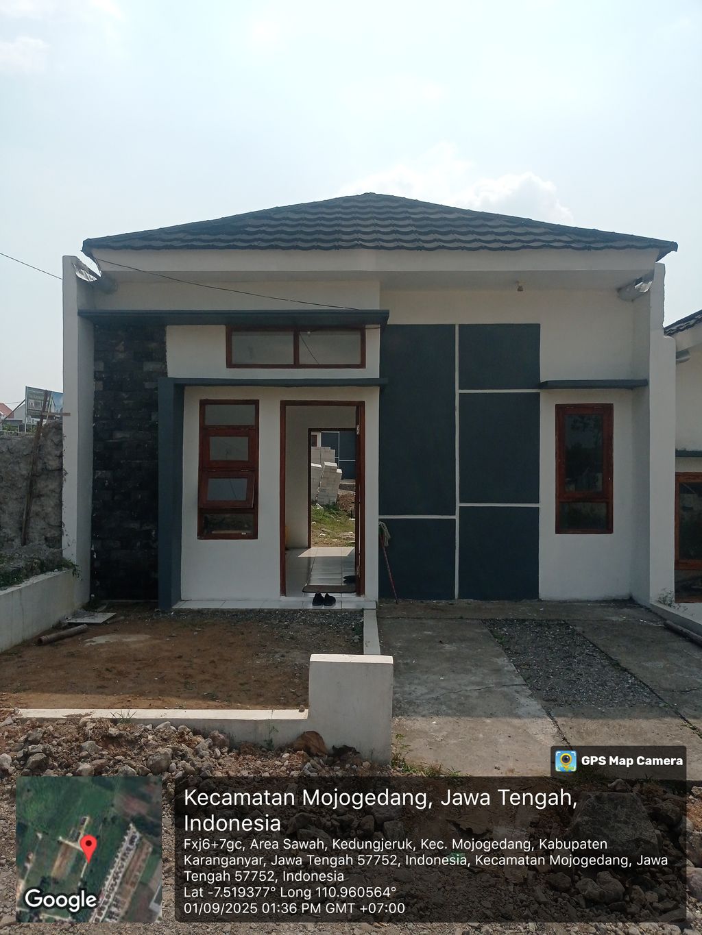 foto tampak rumah tipe Subsidi perumahan Sayekti Residence Kedungjeruk