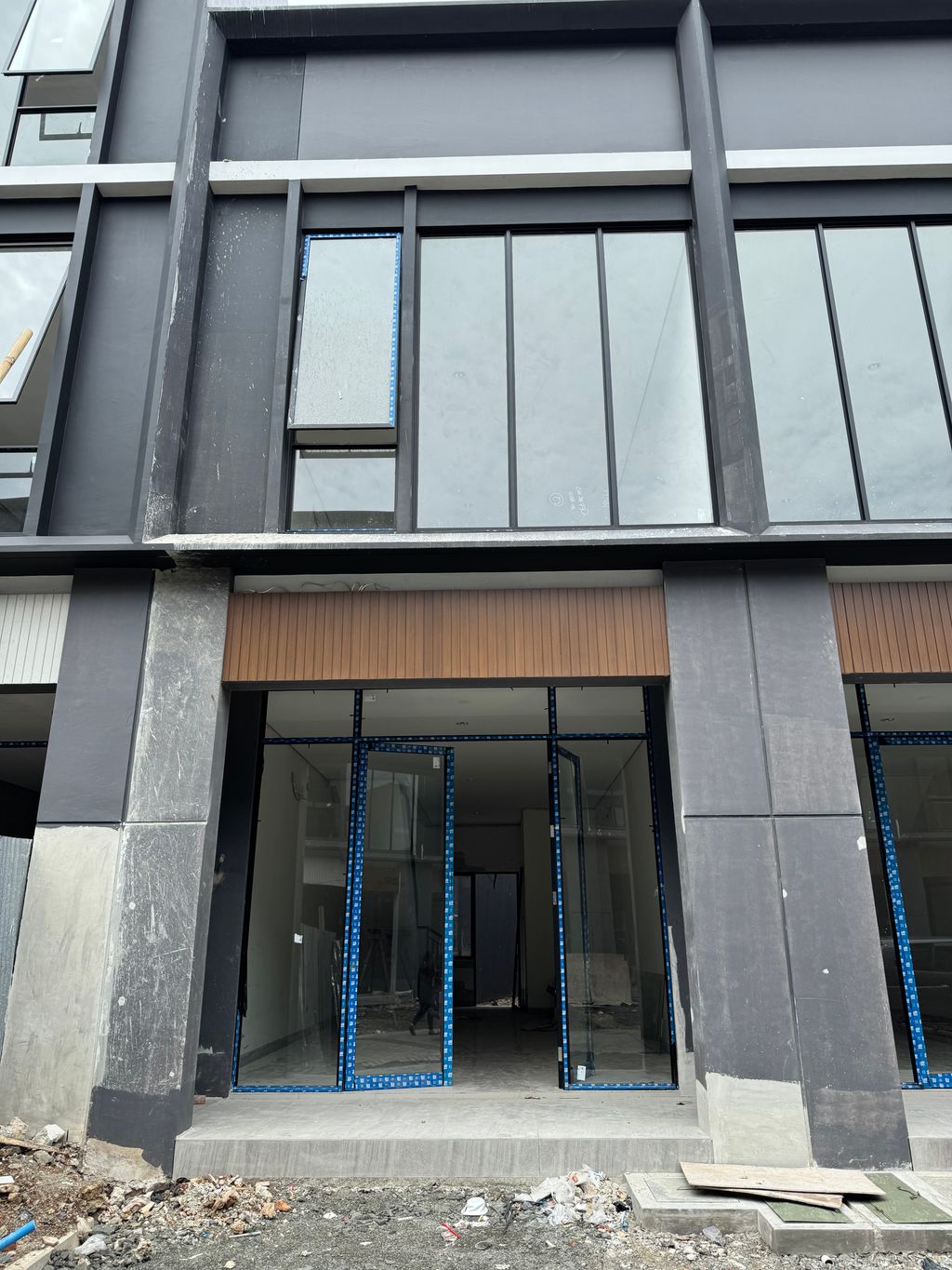 foto tampak rumah tipe HAMPTON 2/C/59 perumahan Ruko Hampton Avenue