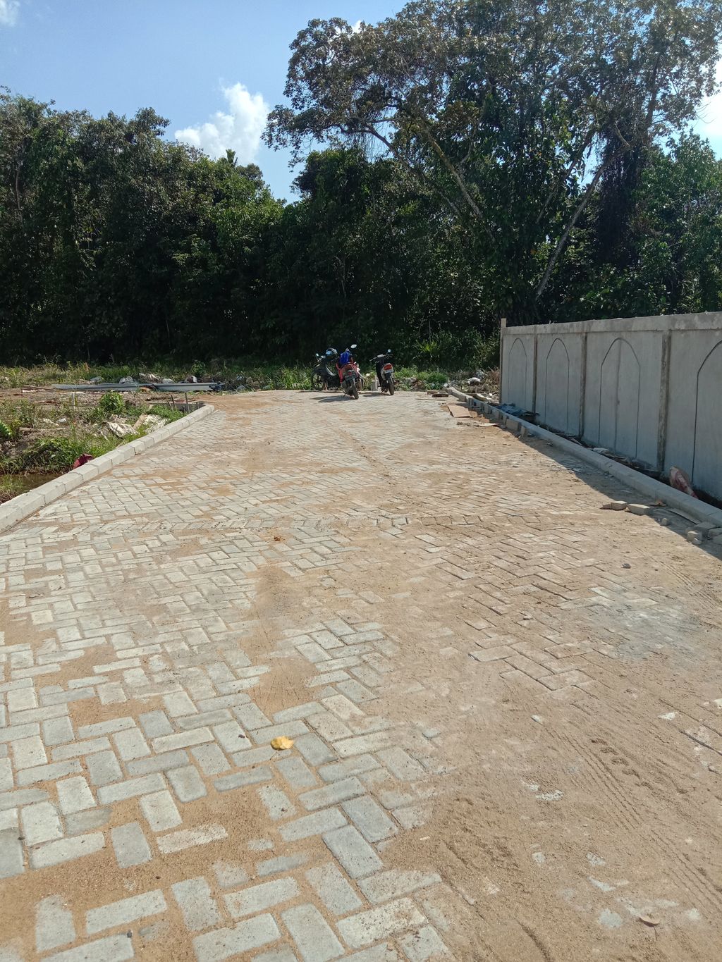 foto posisi tengah perumahan GRIYA AMANAH RESIDENCE 2