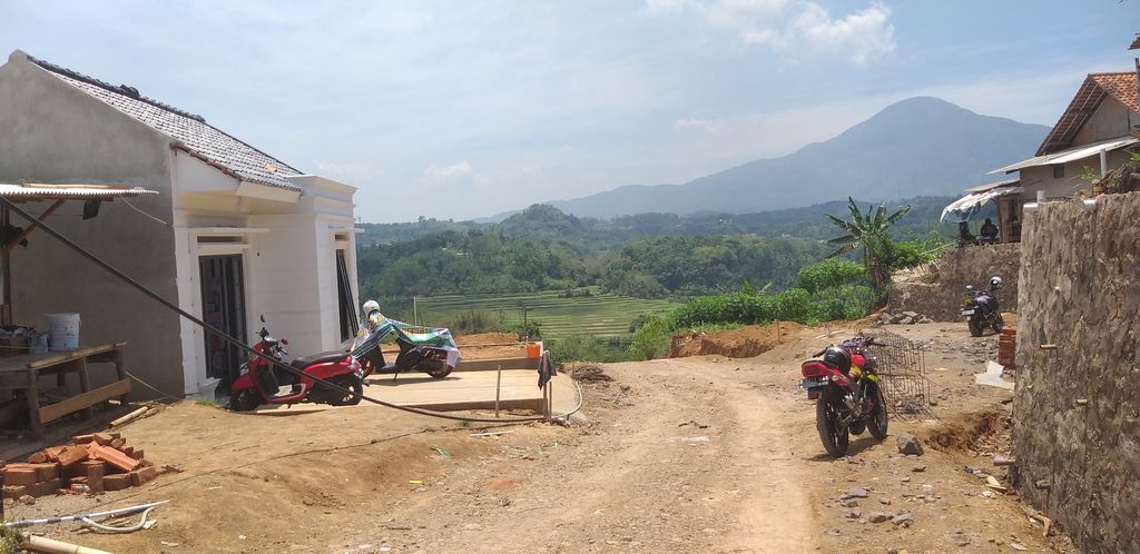 foto posisi tengah perumahan Bumi Parama Residence