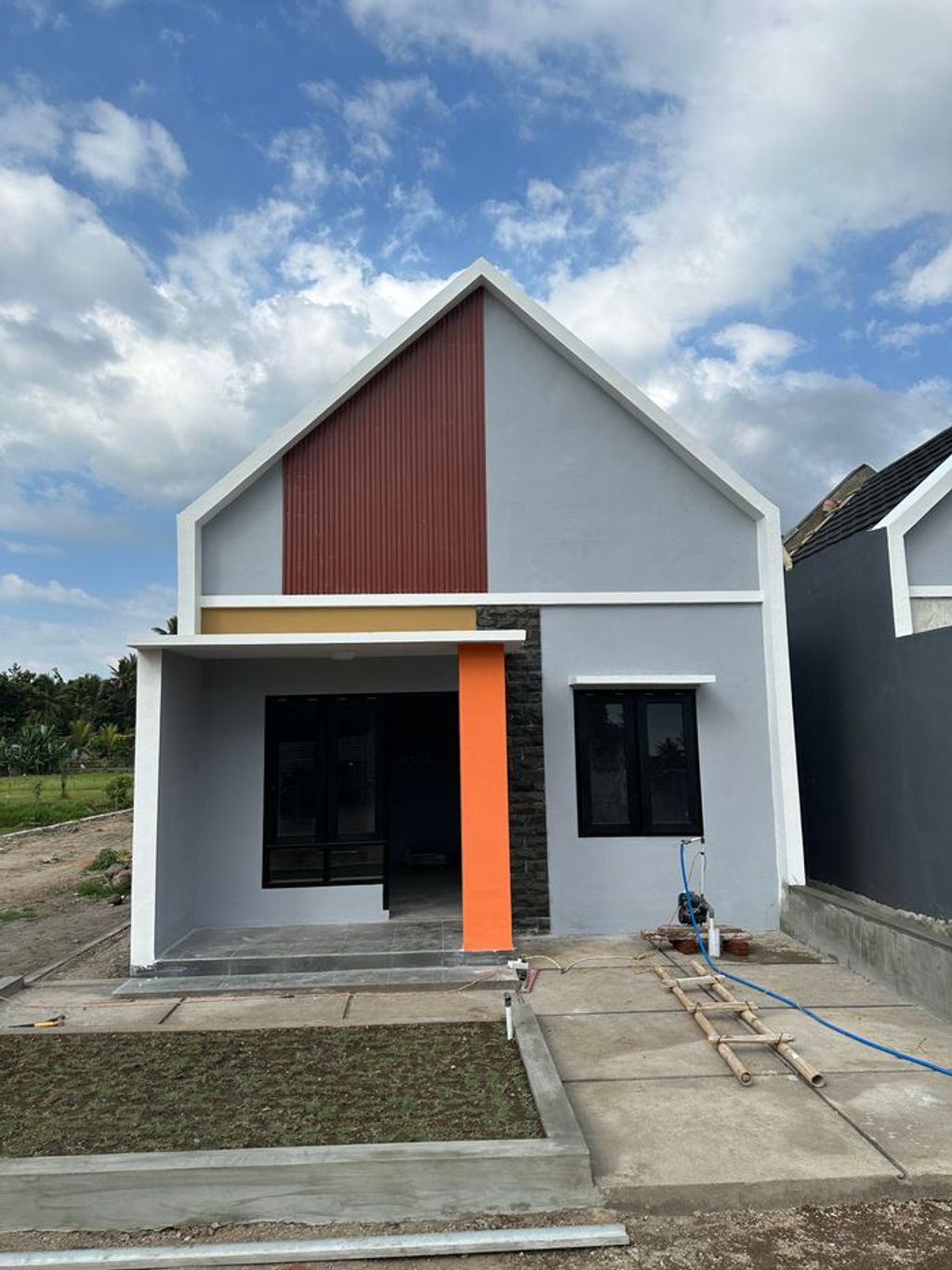 foto tampak rumah tipe Graha Sigar Penjalin 30/80 perumahan GRAHA SIGAR PENJALIN