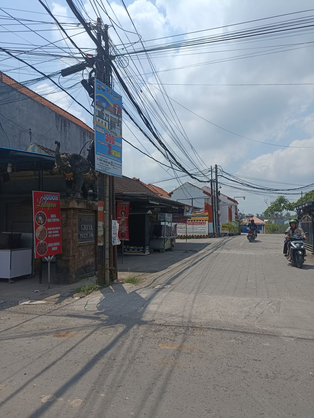 foto gerbang perumahan Perumahan Griya Multi Jadi Exclusive
