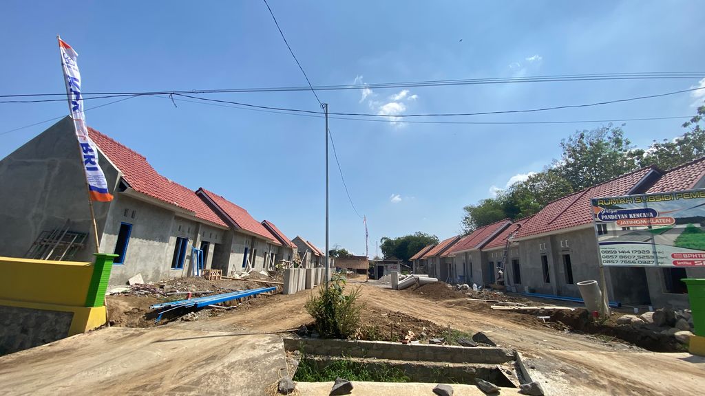 foto gerbang perumahan GRIYA PANDEYAN KENCANA TAHAP 3