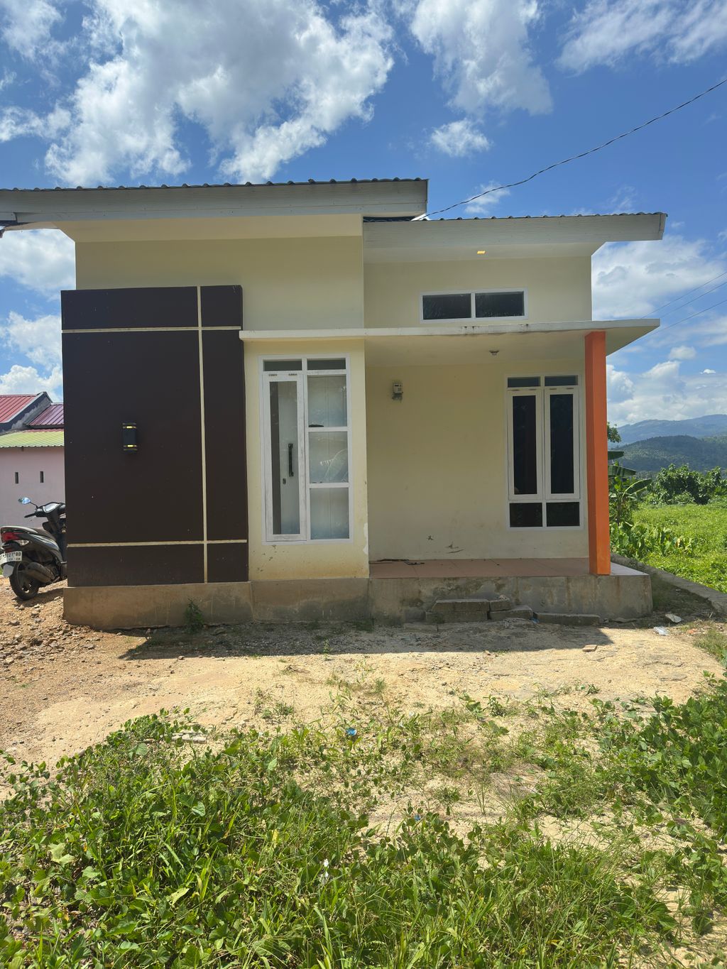 foto contoh rumah perumahan EVERGREEN VILLAGE