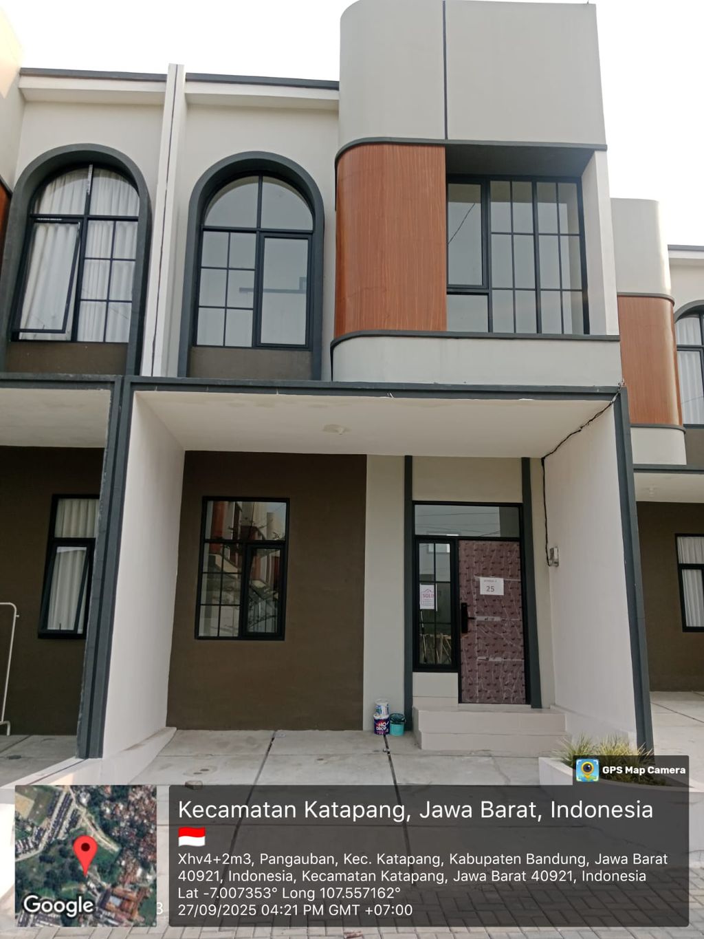 foto tampak rumah tipe 38 Compact (2 kamar) (465) perumahan Cluster Beverly