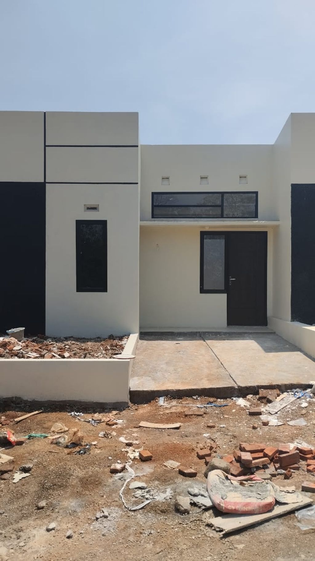 foto tampak rumah tipe 30/86 perumahan Marison Regency Jepara