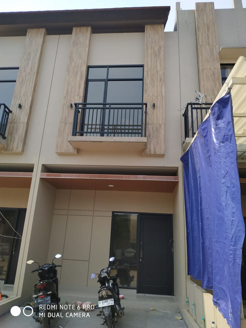 foto tampak rumah tipe 98/60 perumahan Klingkit Raya Residence