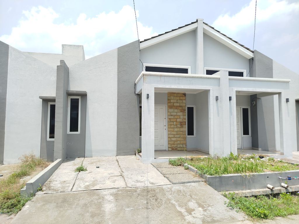 foto tampak rumah tipe BLOK C1 KOMERSIL 42 /60 perumahan GRAND PANGHEGAR RESIDENCE