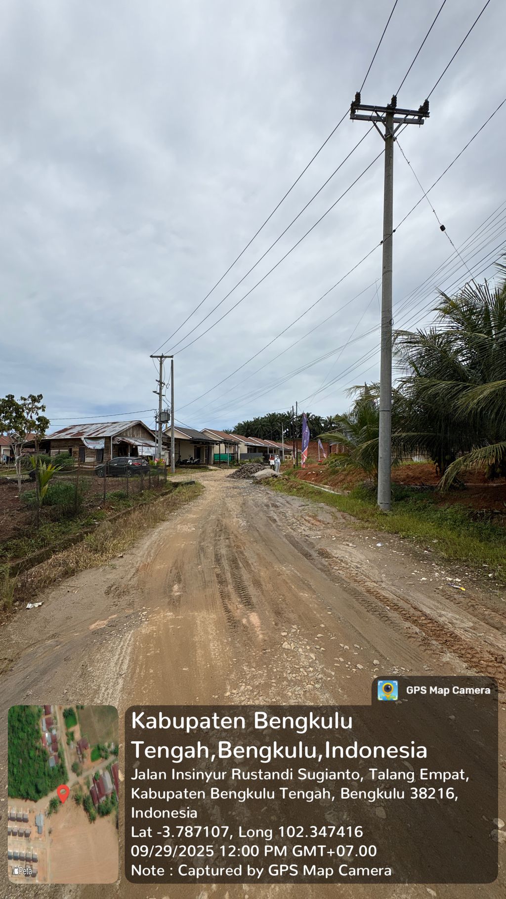 foto gerbang perumahan PERUMAHAN KEMBANG SERI SEJAHTERA