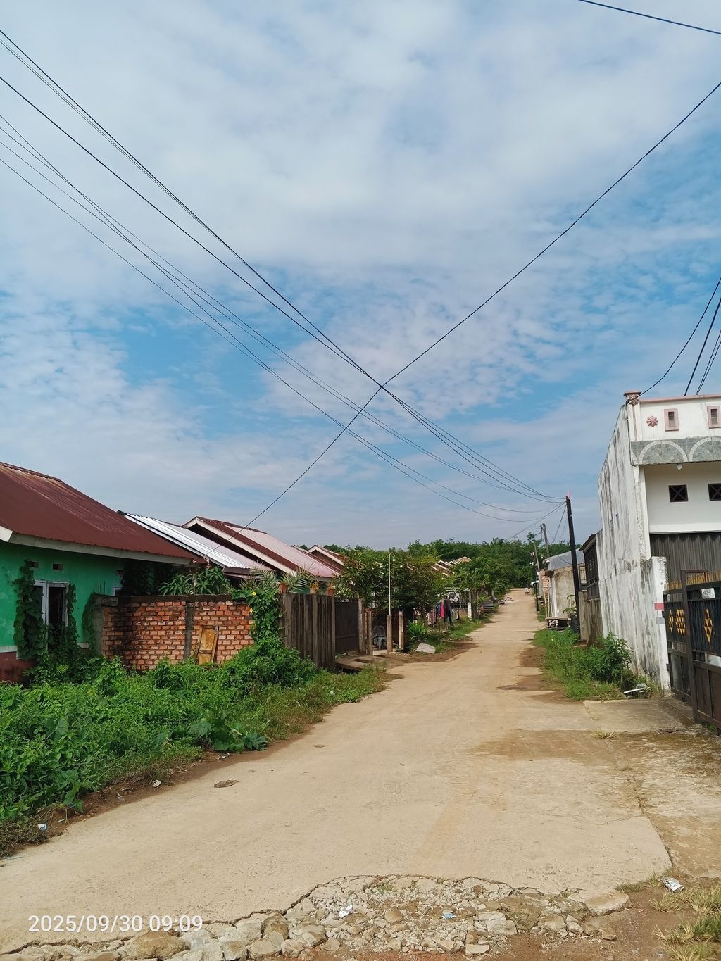 foto posisi tengah perumahan PERUMAHAN MUTIARA TALANG KELAPA