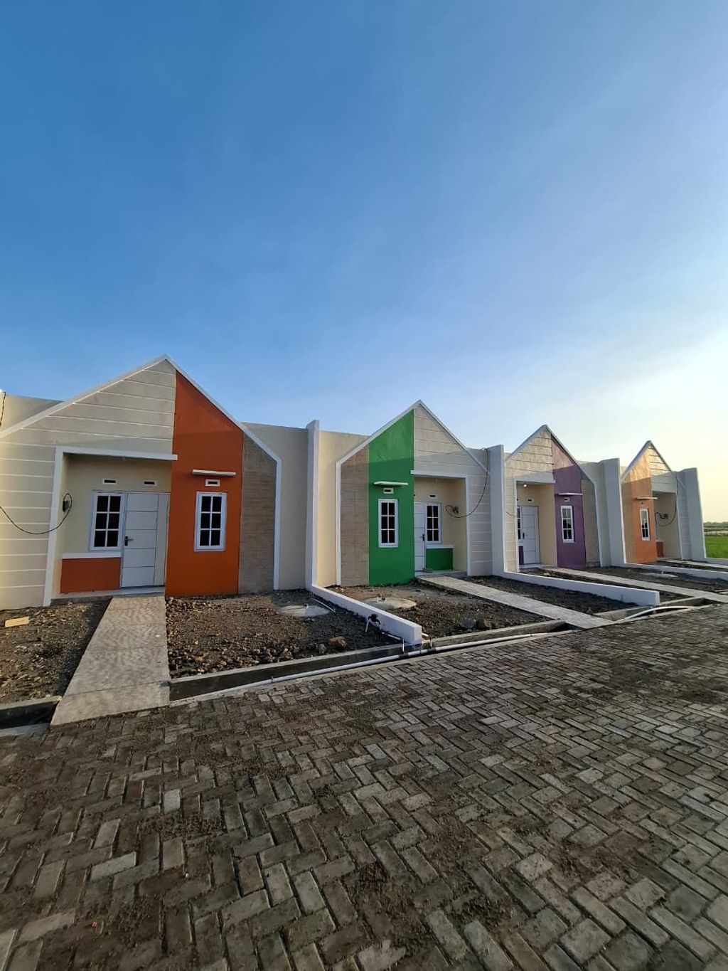 foto posisi tengah perumahan KANAYA LAND 14