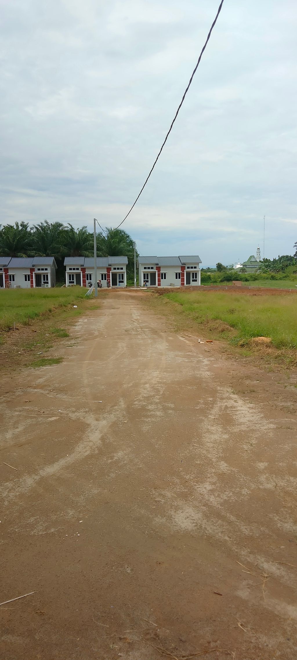 foto gerbang perumahan PERUMAHAN PESONA KARYA 4
