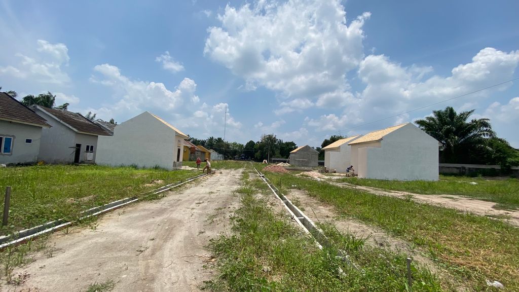 foto posisi tengah perumahan LandSum Habib Residence