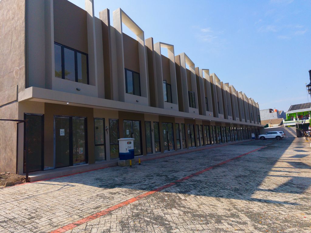 foto tampak rumah tipe Ruko Svarna Square perumahan PERUMAHAN BUANA GARDENIA II