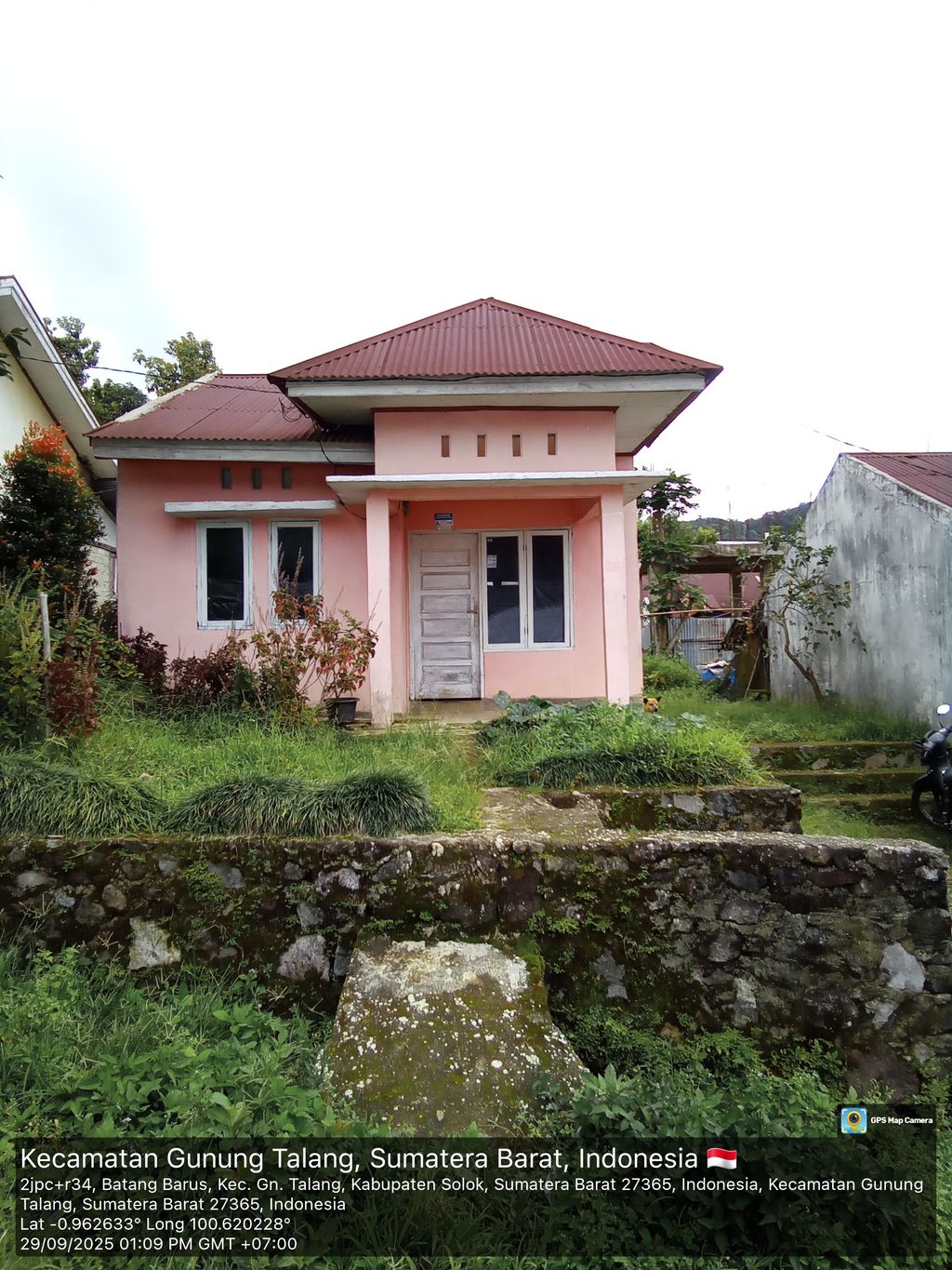 foto contoh rumah perumahan PERMATA KAYU ARO