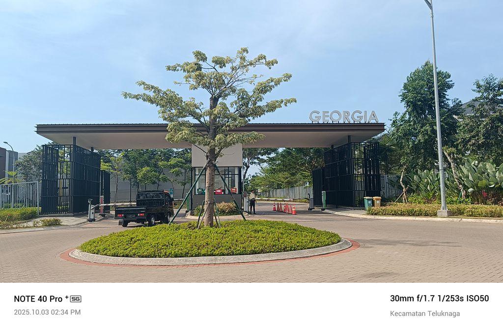 foto gerbang perumahan RUMAH MILENIAL NEW