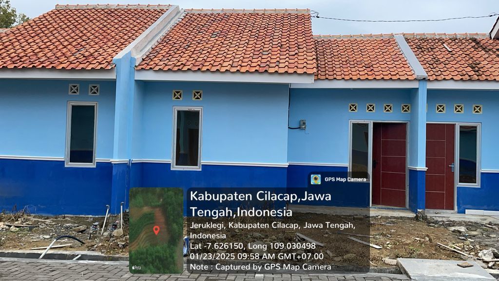 foto tampak rumah tipe E NO 48 perumahan GRAND MAHKOTA SULTAN 4