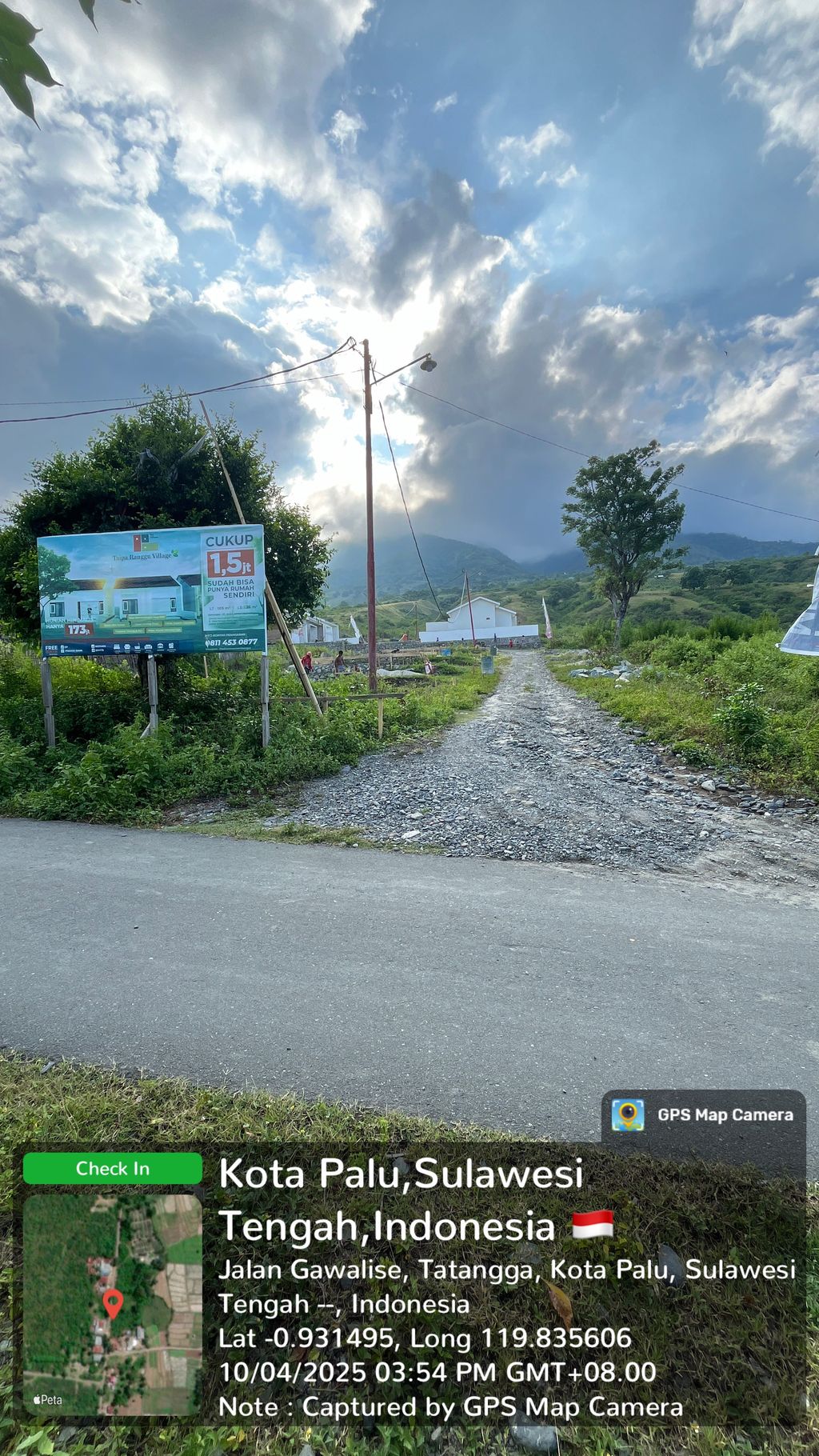 foto gerbang perumahan Taipa Ranggu Village
