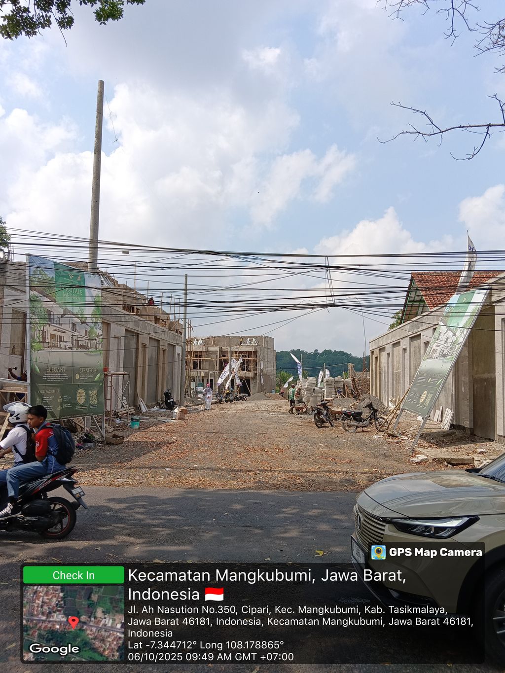 foto gerbang perumahan PERUMAHAN D'ROYALE MEDINA