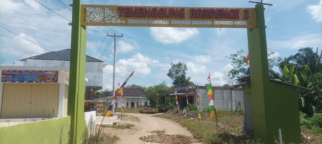 foto gerbang perumahan TEMENGGUNG RESIDENCE 2 TAHAP 2
