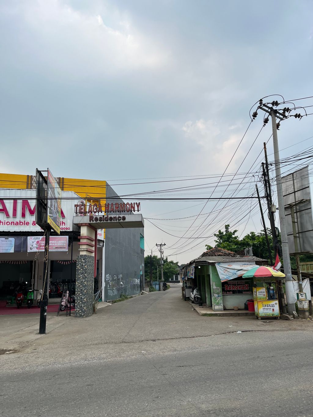 foto gerbang perumahan TELAGA HARMONY RESIDENCE 3