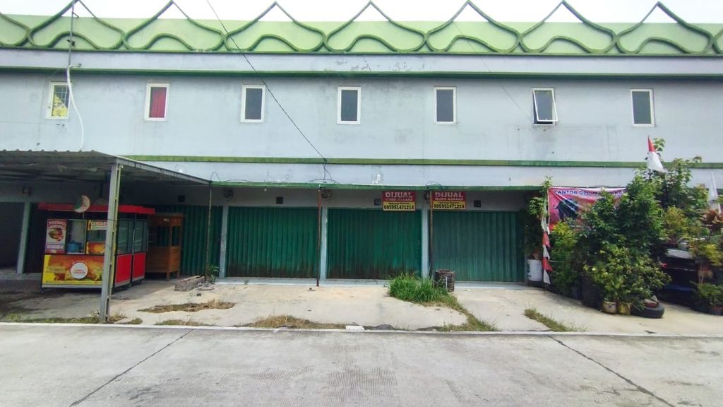 foto tampak rumah tipe RUKO perumahan WITJITRALAND KENDAL