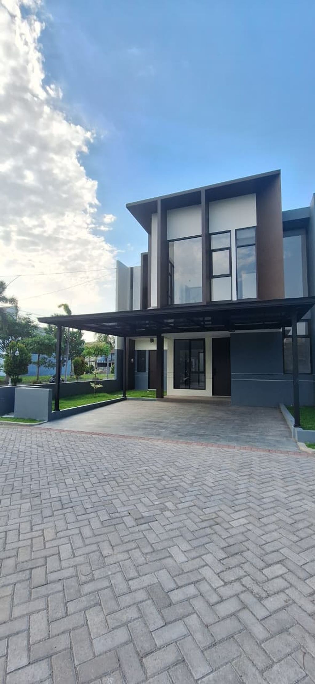 foto tampak rumah tipe ORCHID perumahan GREEN GARDEN REGENCY