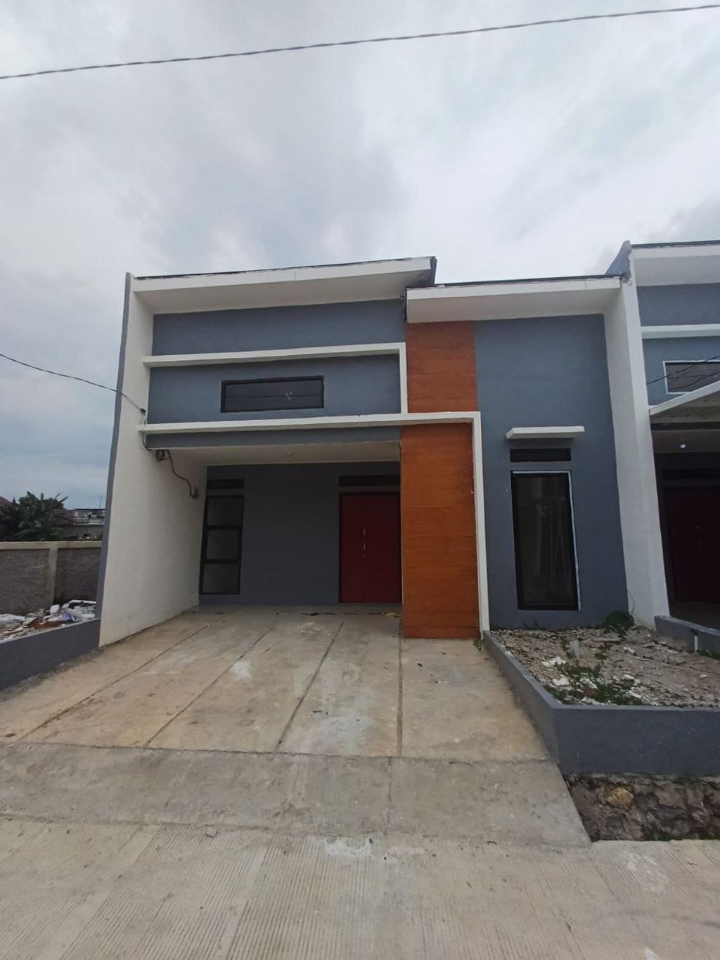 foto tampak rumah tipe 40/80 perumahan RUBY PREMIERE