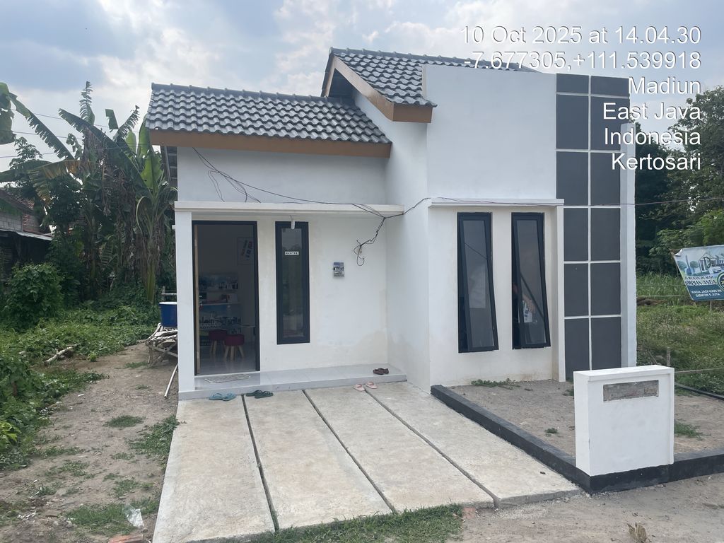 foto contoh rumah perumahan Perumahan Dewangga Kertosari