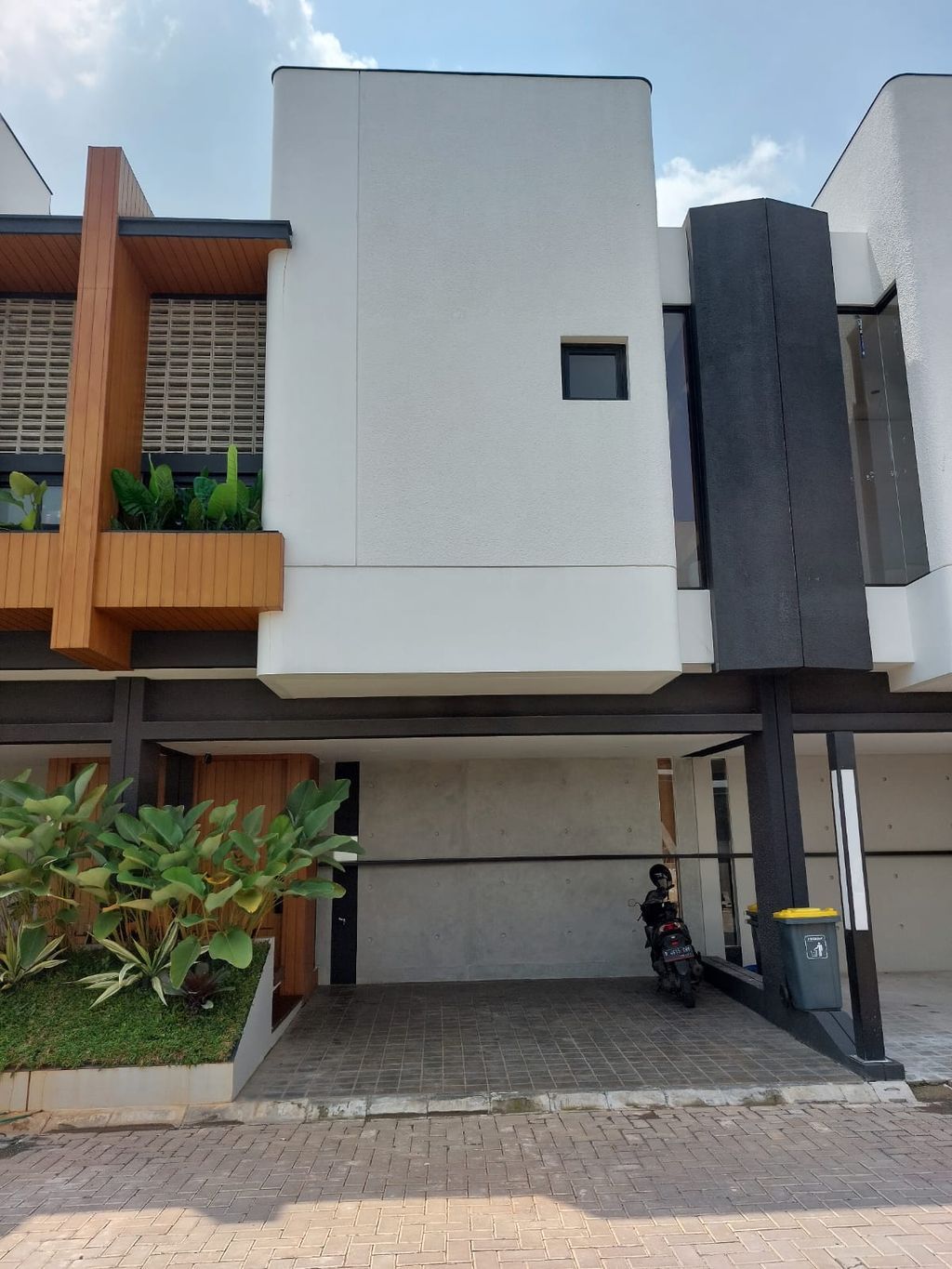 foto tampak rumah tipe A05 perumahan Favoury House