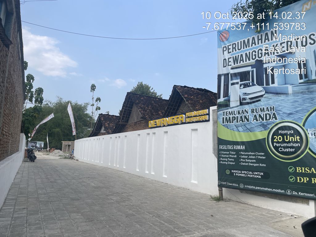 foto gerbang perumahan Perumahan Dewangga Kertosari