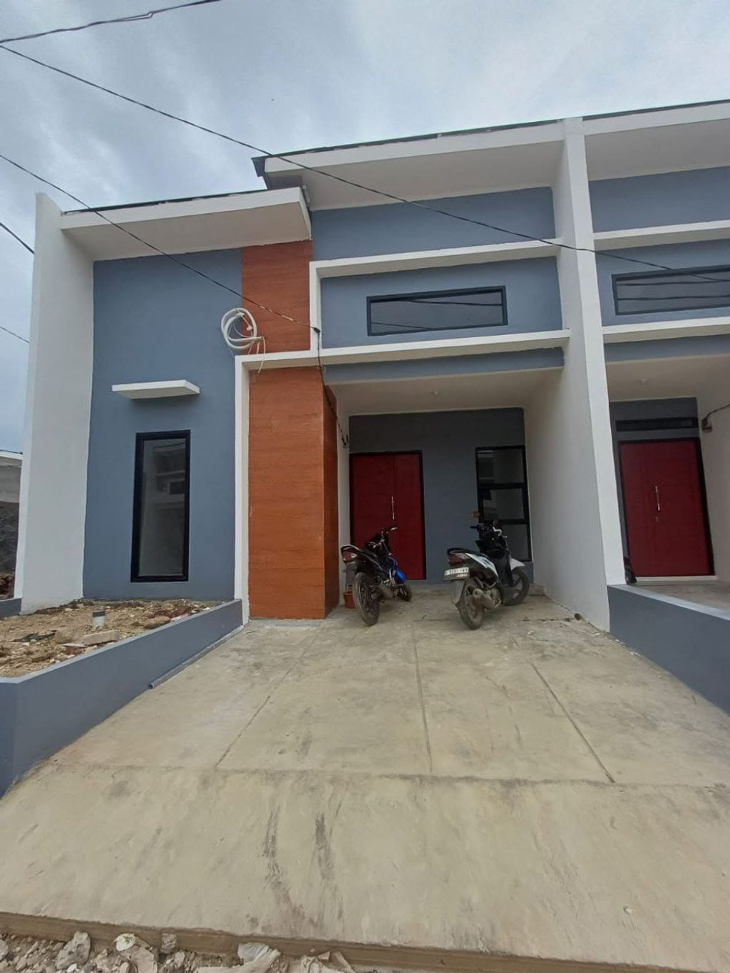 foto tampak rumah tipe 40/97 perumahan RUBY PREMIERE