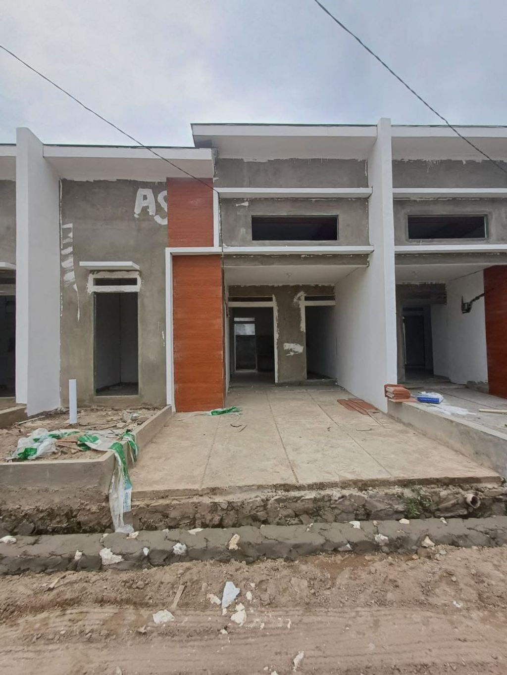 foto tampak rumah tipe 40/72 perumahan RUBY PREMIERE