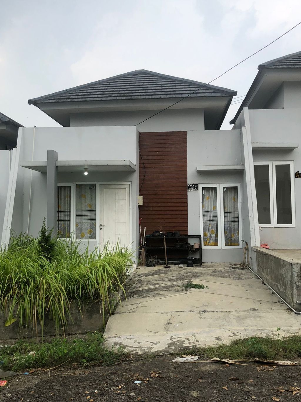 foto tampak rumah tipe MALEO perumahan AquilaValley