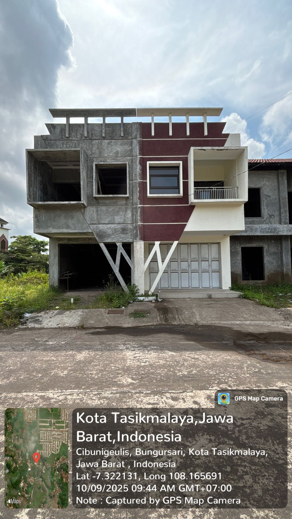 foto tampak rumah tipe 419/609 perumahan MEGA MUTIARA TASIK REGENCY