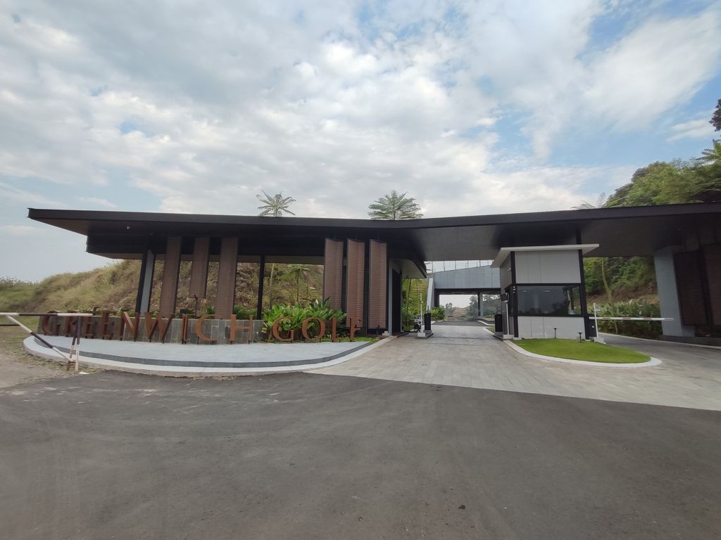 foto gerbang perumahan GREENWICH HILL