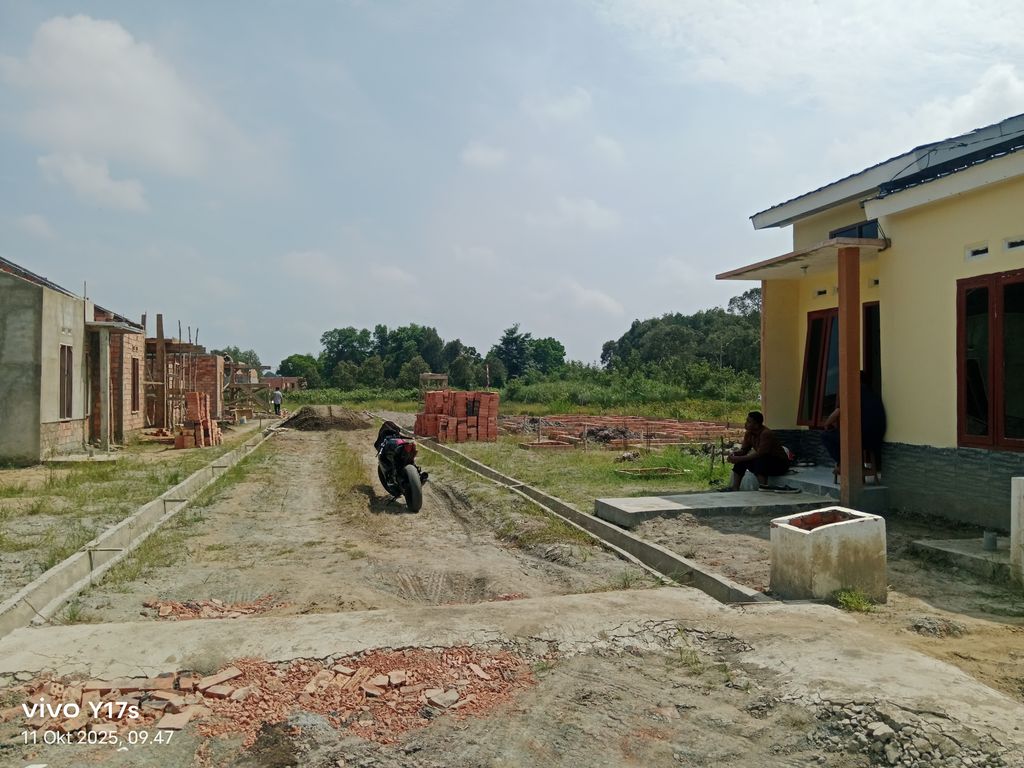foto posisi tengah perumahan ZULLIA INSANI