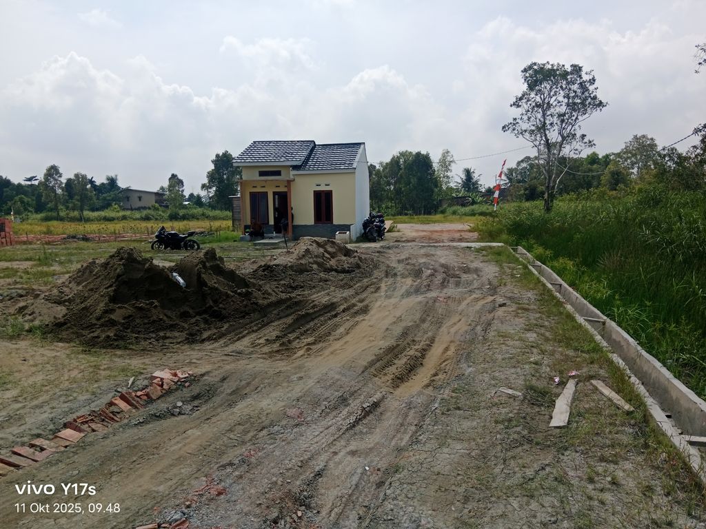 foto gerbang perumahan ZULLIA INSANI